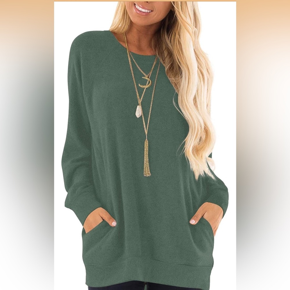 Women's Forest Green Long Sleeve Pocket Top